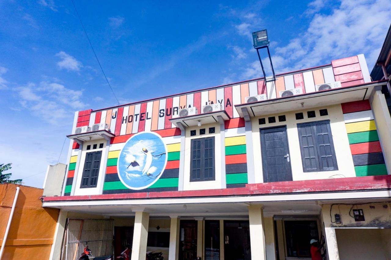 Reddoorz Near Sentani Airport Jayapura Hotel Exterior photo